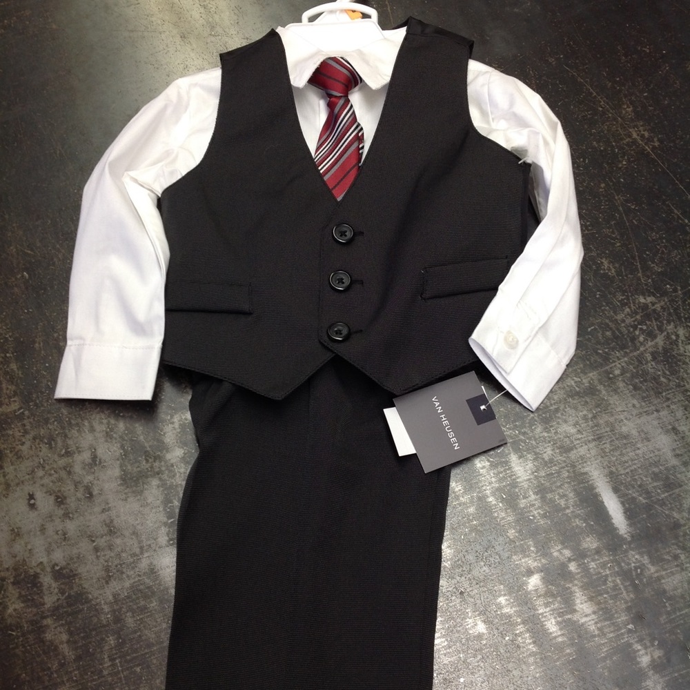 child's Van Heusen suit with tie